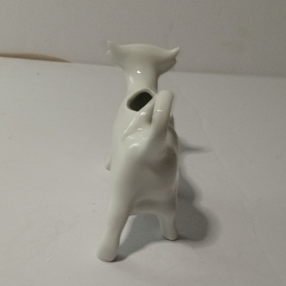 Vintage White Cow Creamer - Picture 4 of 8